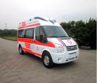 comprar Ford Long Axle Ambulancia de emergencia médica de 9 asientos delantera trasera 4×2 online manufacture