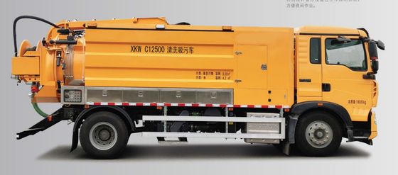 Camión de aspiración de aguas residuales C12500 versátil para limpieza industrial