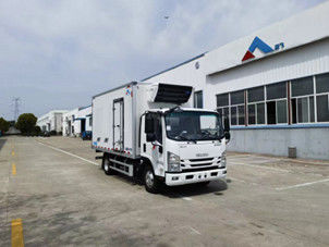 Un buen precio. 4KH1CN6LB Camión refrigerado Isuzu Camión de congelación Isuzu Van con dos ruedas traseras en línea