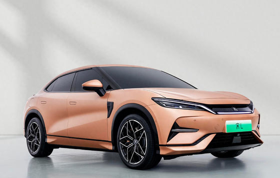 Un buen precio. BYD Song L Sedan 5 asientos con tracción a dos ruedas 4×2 Rango de 500 kilómetros en línea